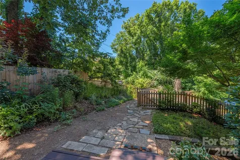 37 Wilmington Street Asheville NC 28806