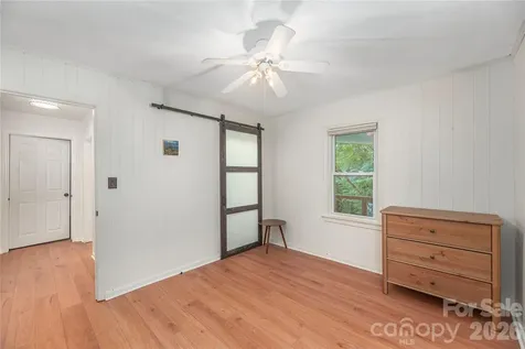 37 Wilmington Street Asheville NC 28806