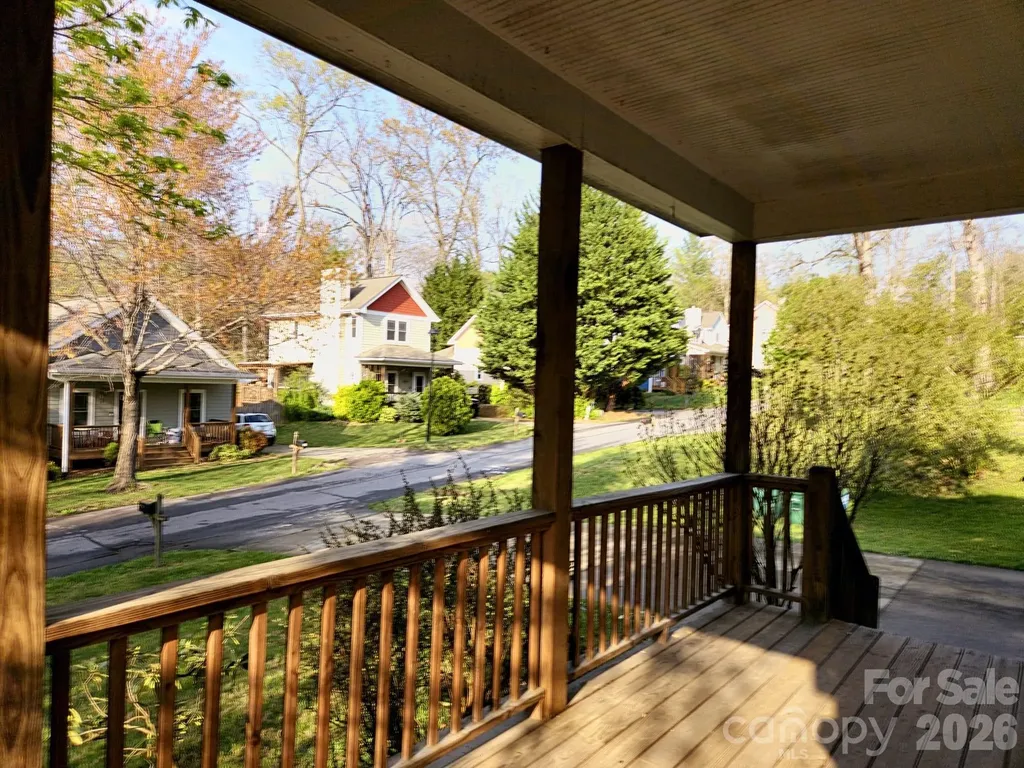 17 Lamar Avenue Asheville NC 28803