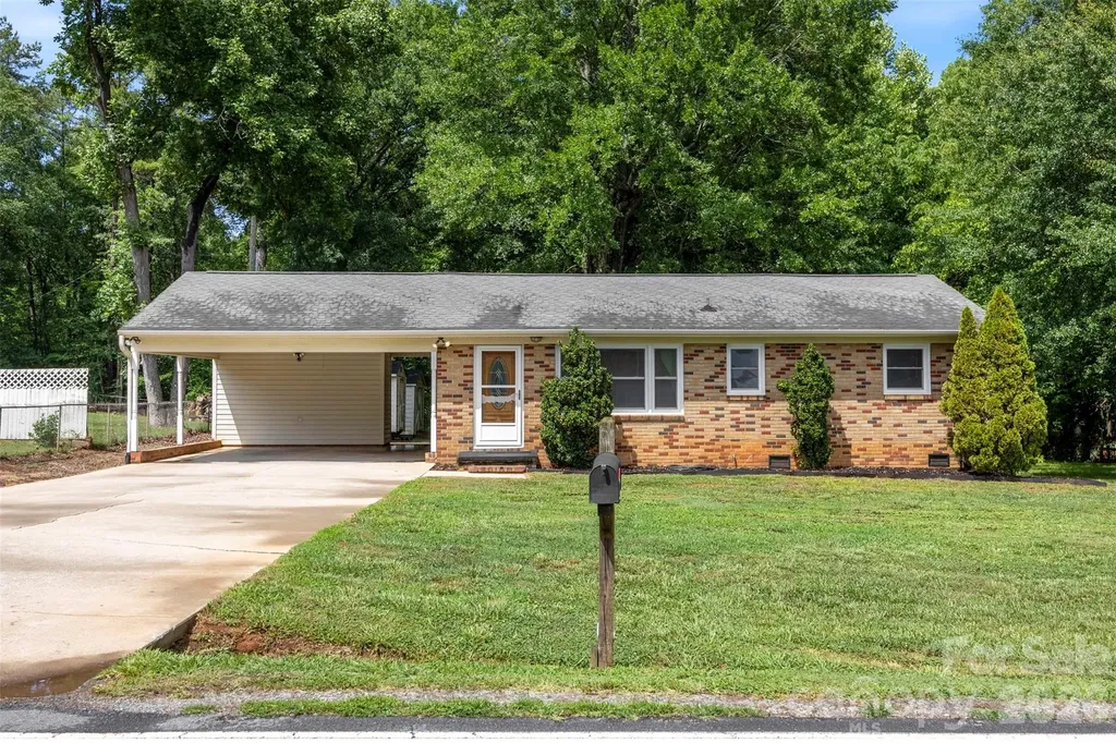 644 Dallas Spencer Mountain Road Dallas NC 28034