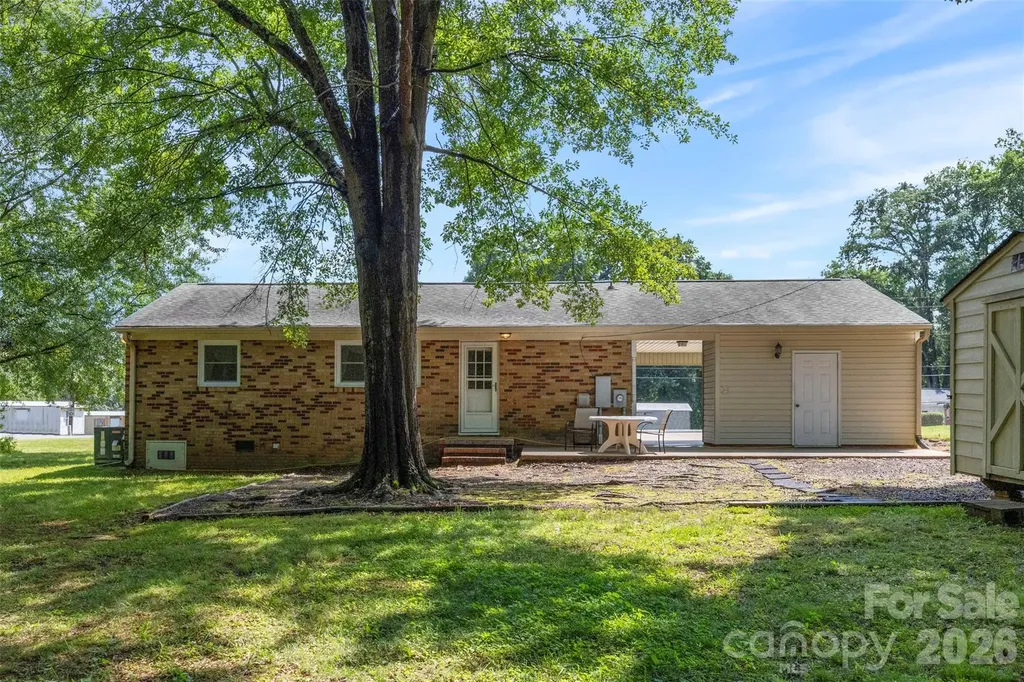 644 Dallas Spencer Mountain Road Dallas NC 28034