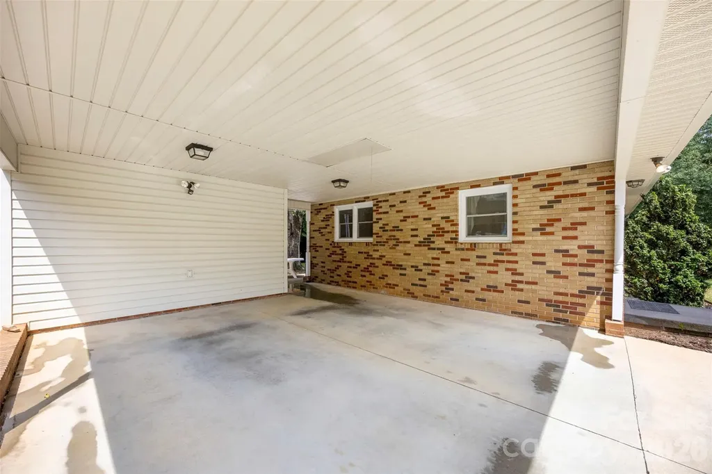644 Dallas Spencer Mountain Road Dallas NC 28034