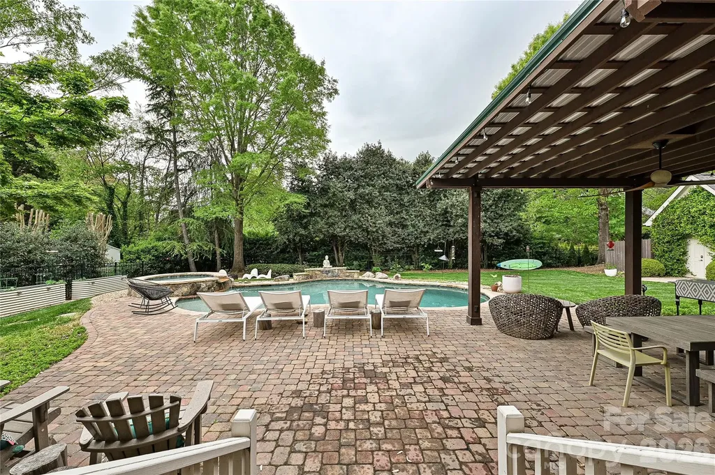 1126 Concord Road Davidson NC 28036