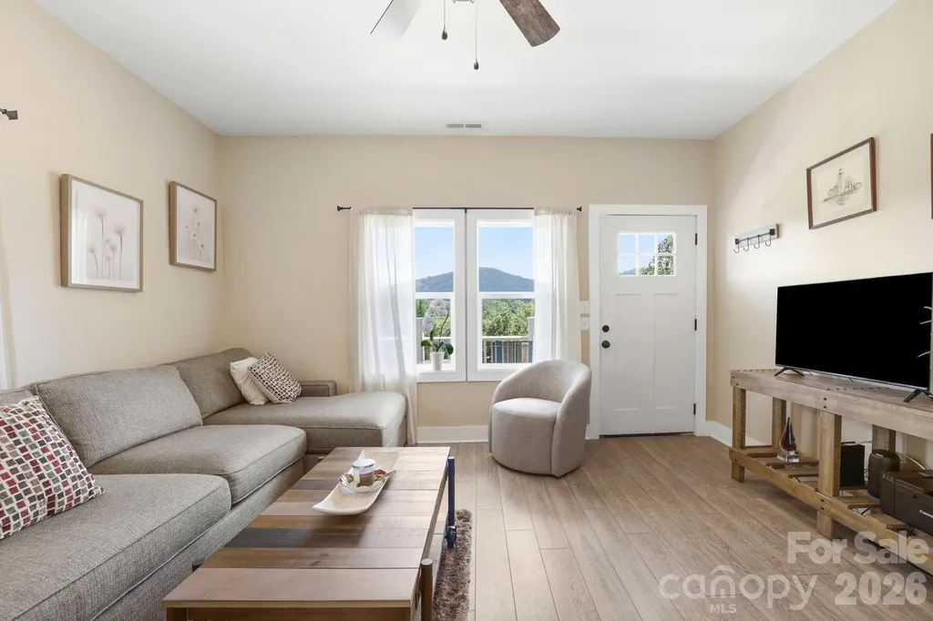 106 Thistle Field Drive Asheville NC 28806