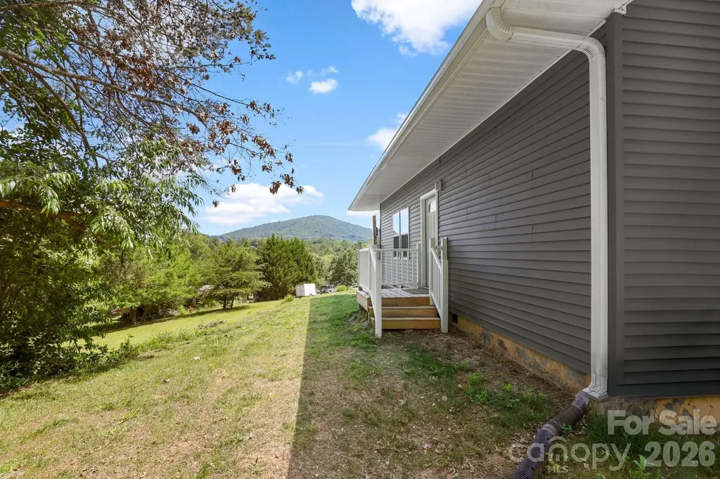 106 Thistle Field Drive Asheville NC 28806