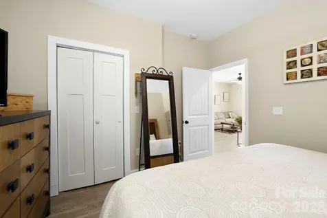 106 Thistle Field Drive Asheville NC 28806