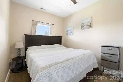 106 Thistle Field Drive Asheville NC 28806