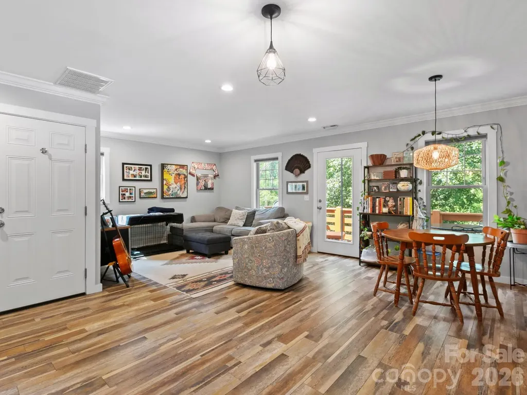 44 Old County Home Road Asheville NC 28806