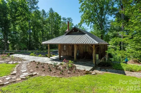 1760 & 1768 Linville Avenue Morganton NC 28655