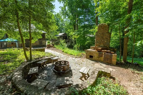1760 & 1768 Linville Avenue Morganton NC 28655