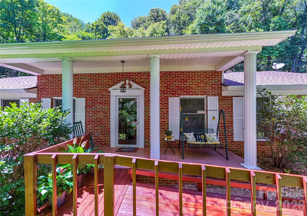 7835 Us 23 Highway Mars Hill NC 28754