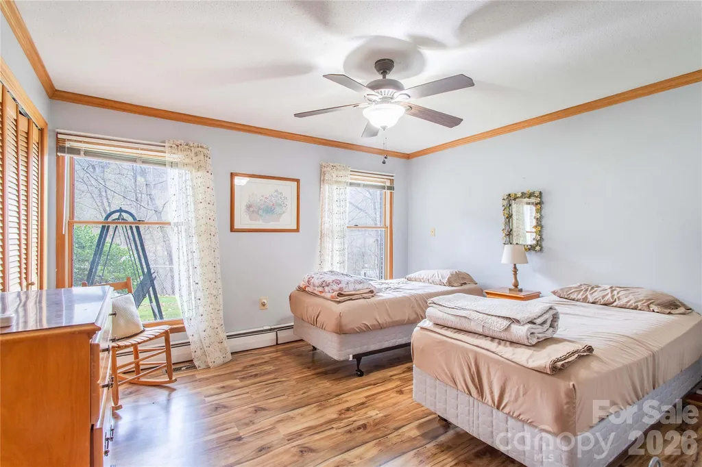 7835 Us 23 Highway Mars Hill NC 28754
