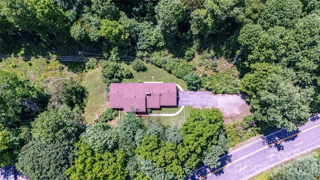 7835 Us 23 Highway Mars Hill NC 28754