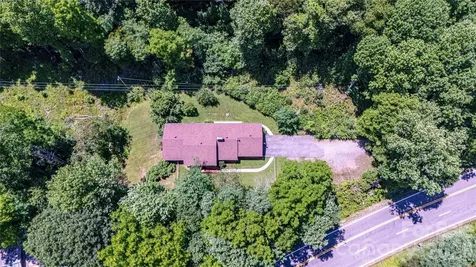 7835 Us 23 Highway Mars Hill NC 28754