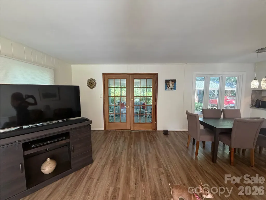 3755 21st Street NE Hickory NC 28601