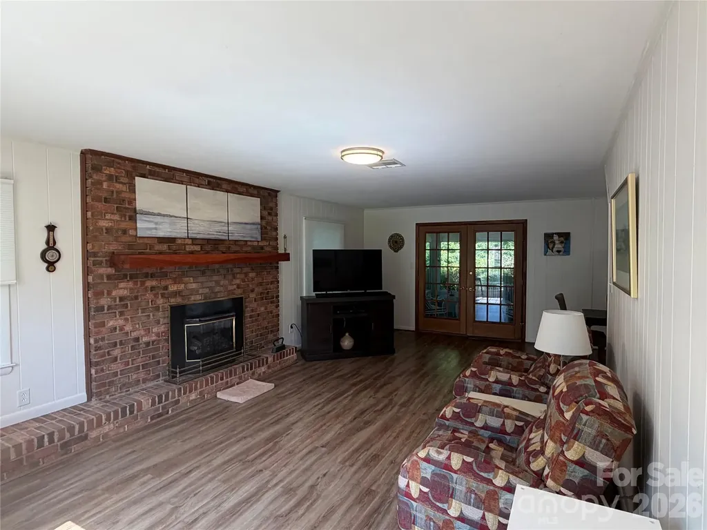 3755 21st Street NE Hickory NC 28601