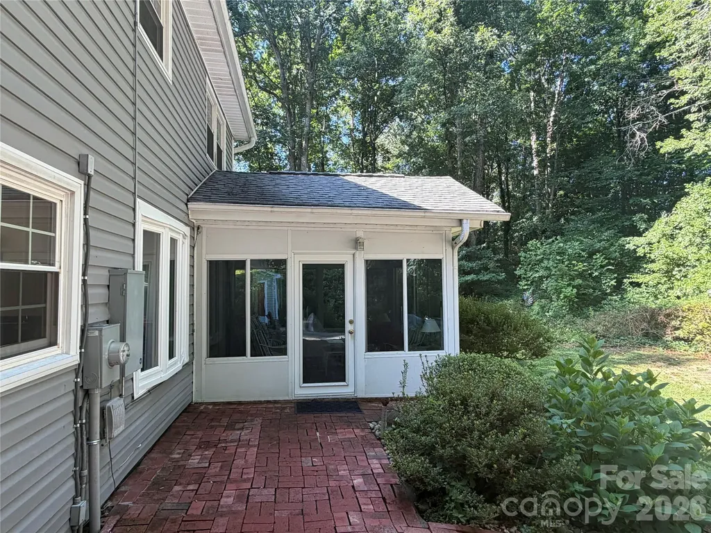 3755 21st Street NE Hickory NC 28601
