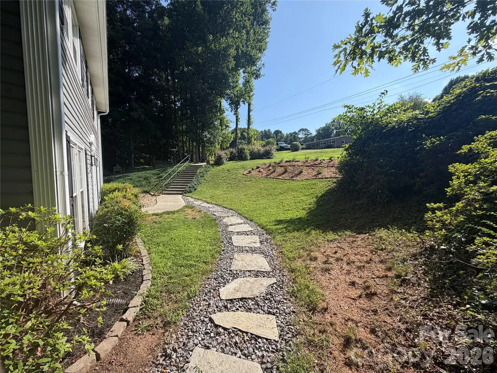 3755 21st Street NE Hickory NC 28601