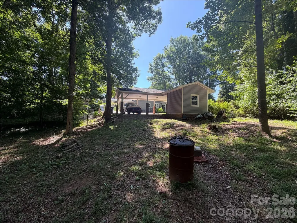 3755 21st Street NE Hickory NC 28601