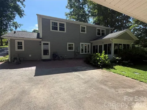 3755 21st Street NE Hickory NC 28601