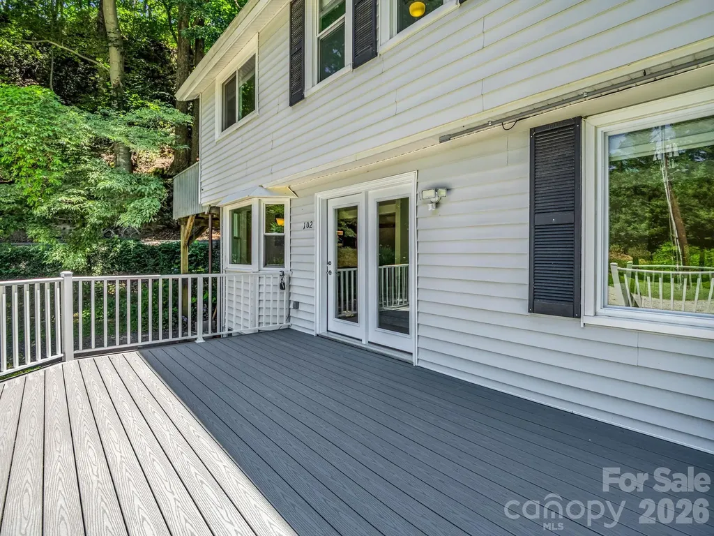 102 Little House Road Tryon NC 28782