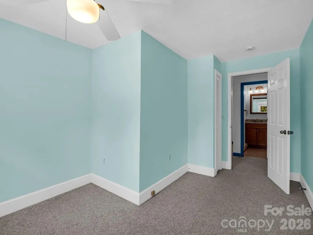 102 Little House Road Tryon NC 28782