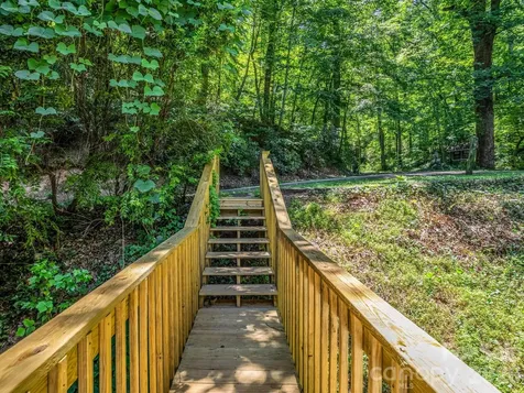 102 Little House Road Tryon NC 28782