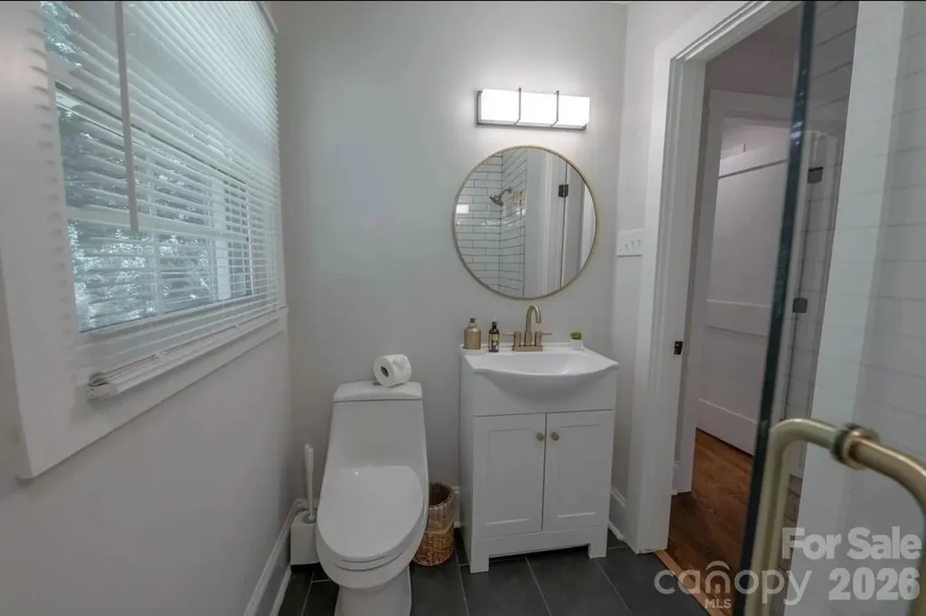 523 Kenlough Drive Charlotte NC 28209