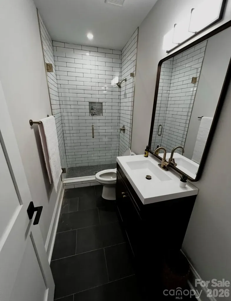 523 Kenlough Drive Charlotte NC 28209