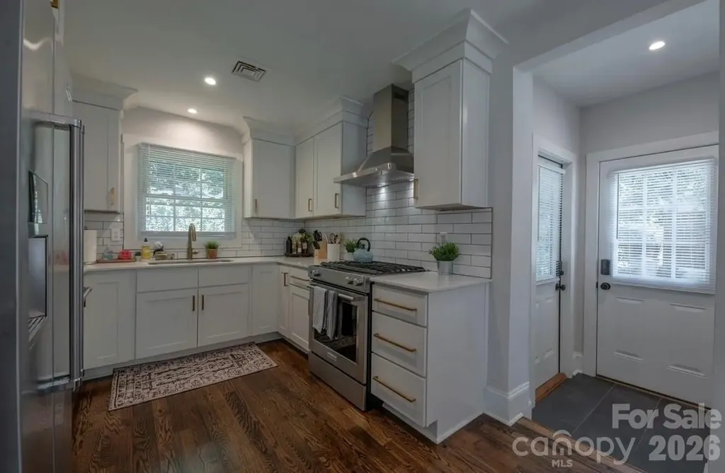 523 Kenlough Drive Charlotte NC 28209