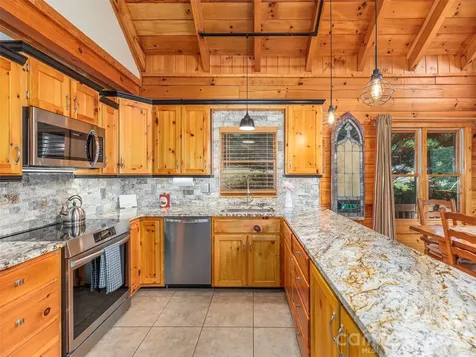 193 Valley Creek Drive Maggie Valley NC 28751