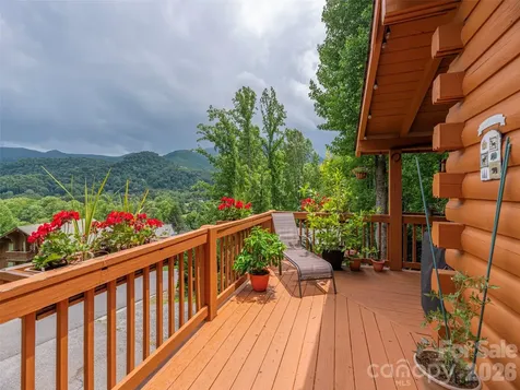 193 Valley Creek Drive Maggie Valley NC 28751