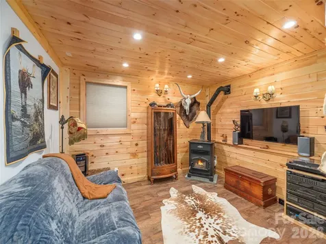 193 Valley Creek Drive Maggie Valley NC 28751