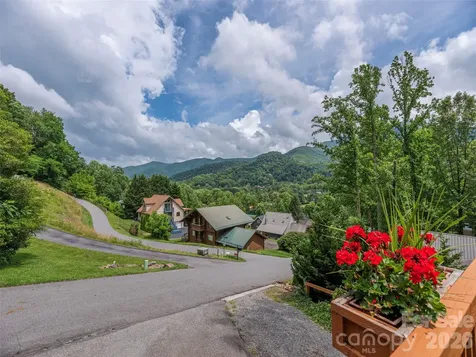 193 Valley Creek Drive Maggie Valley NC 28751