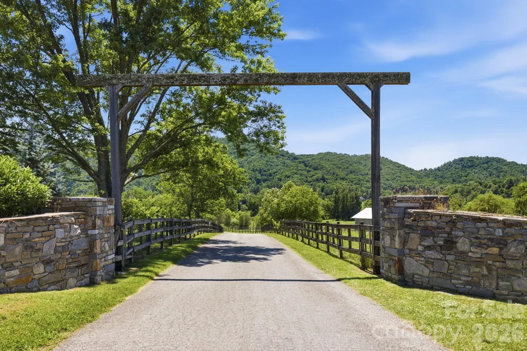 114 Cane Creek Ranch Drive Fletcher NC 28732