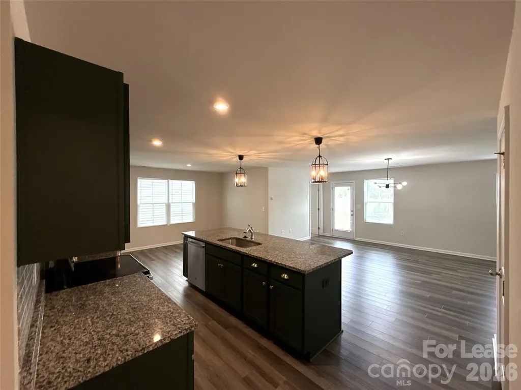 5112 Downhaul Drive Charlotte NC 28269