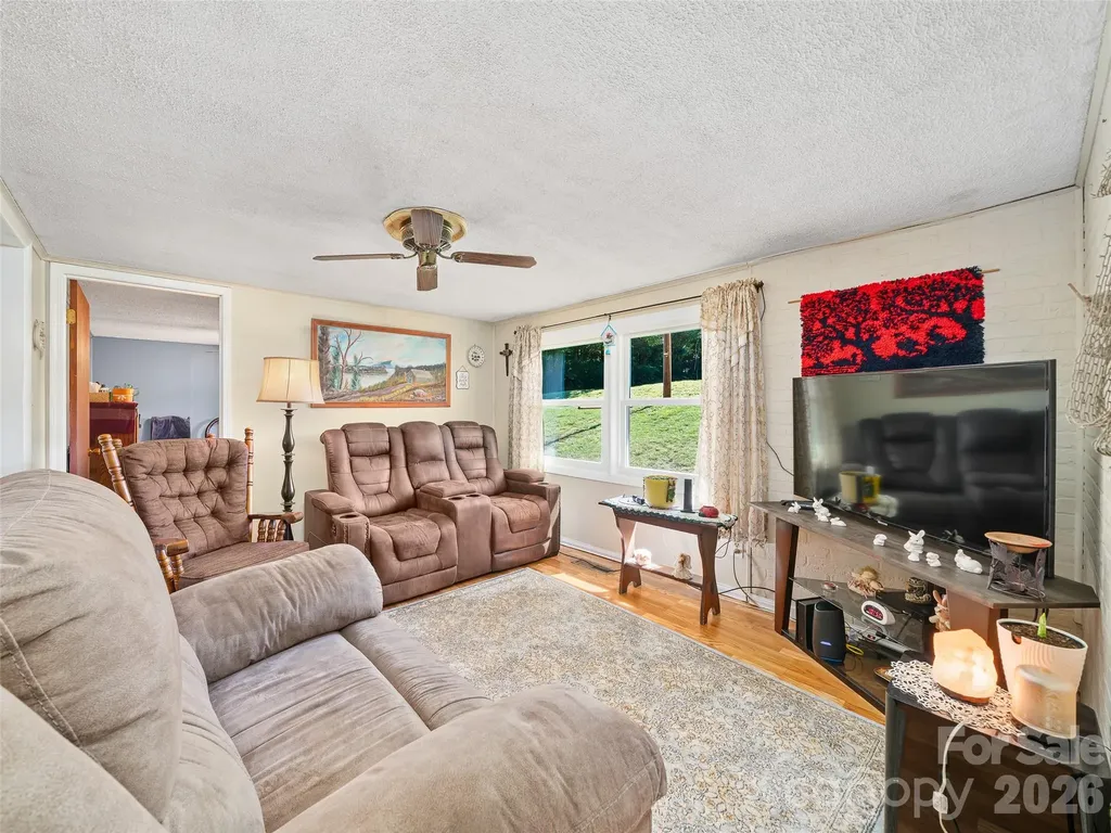 1115, 1125, 1127 Glenn Bridge Road SE Arden NC 28704