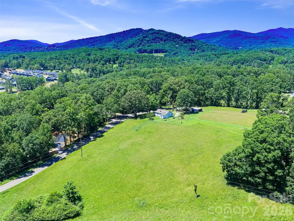 1115, 1125, 1127 Glenn Bridge Road SE Arden NC 28704