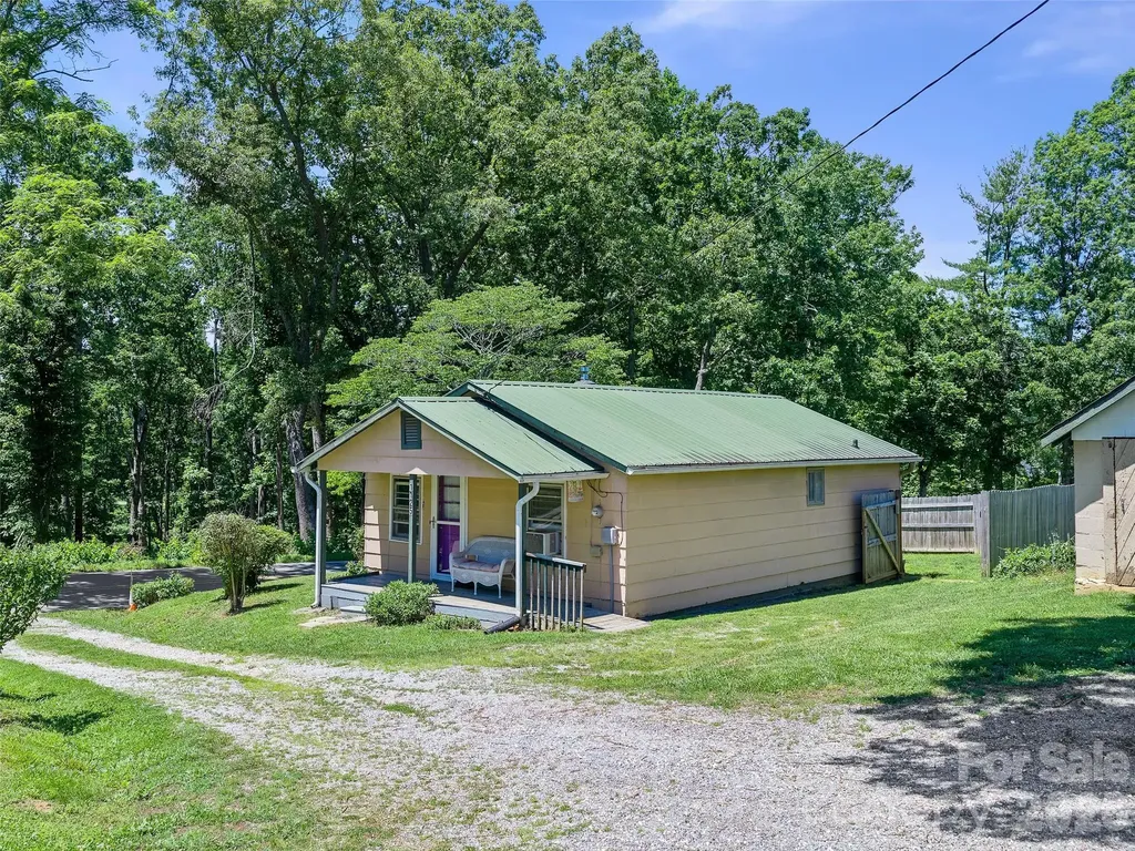 1115, 1125, 1127 Glenn Bridge Road SE Arden NC 28704