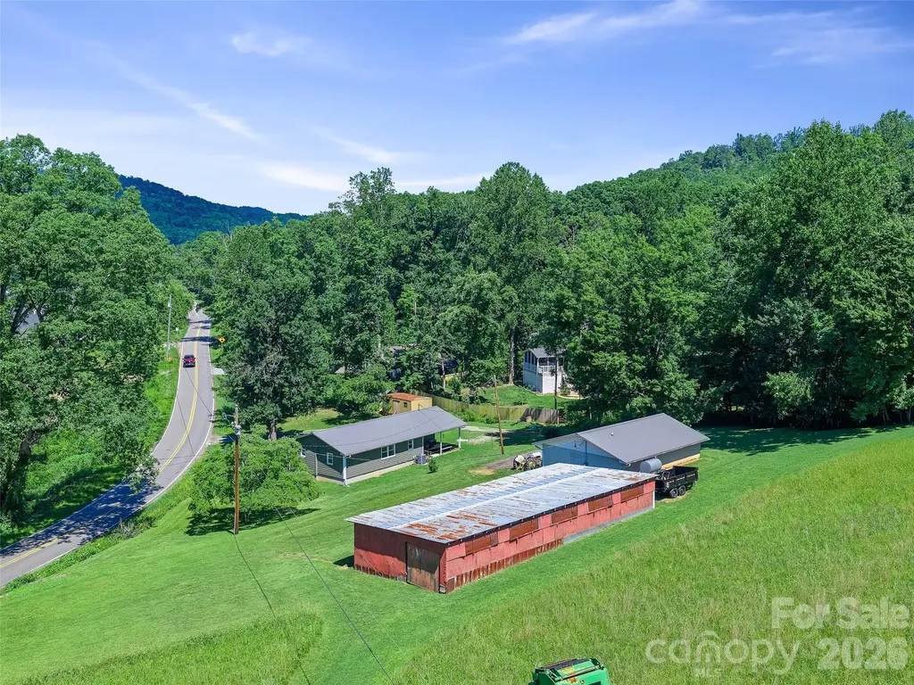 1115, 1125, 1127 Glenn Bridge Road SE Arden NC 28704