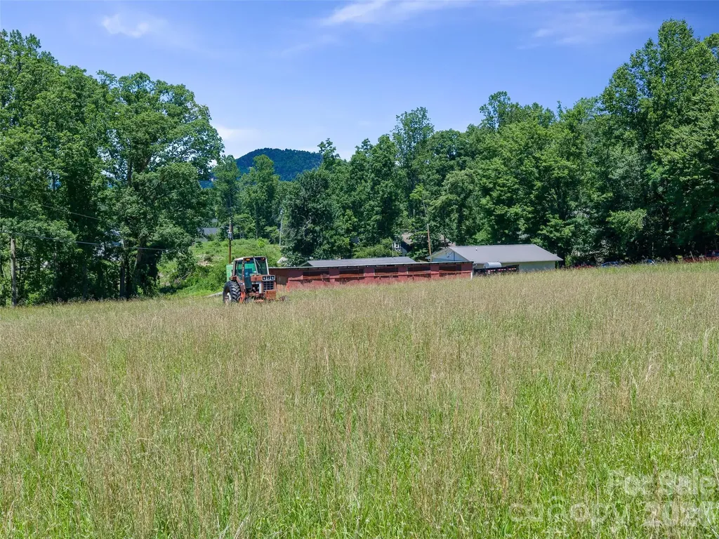 1115, 1125, 1127 Glenn Bridge Road SE Arden NC 28704