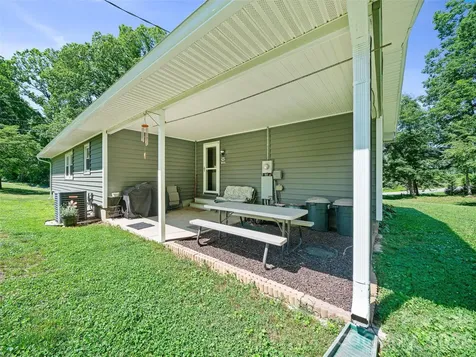 1115, 1125, 1127 Glenn Bridge Road SE Arden NC 28704