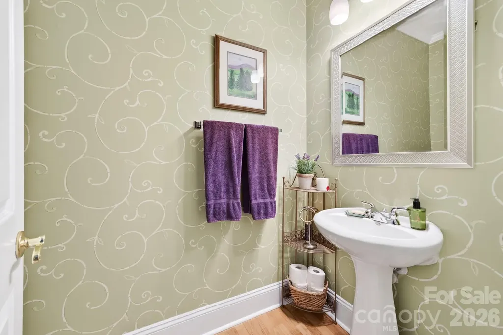 121 Mcleod Avenue Belmont NC 28012