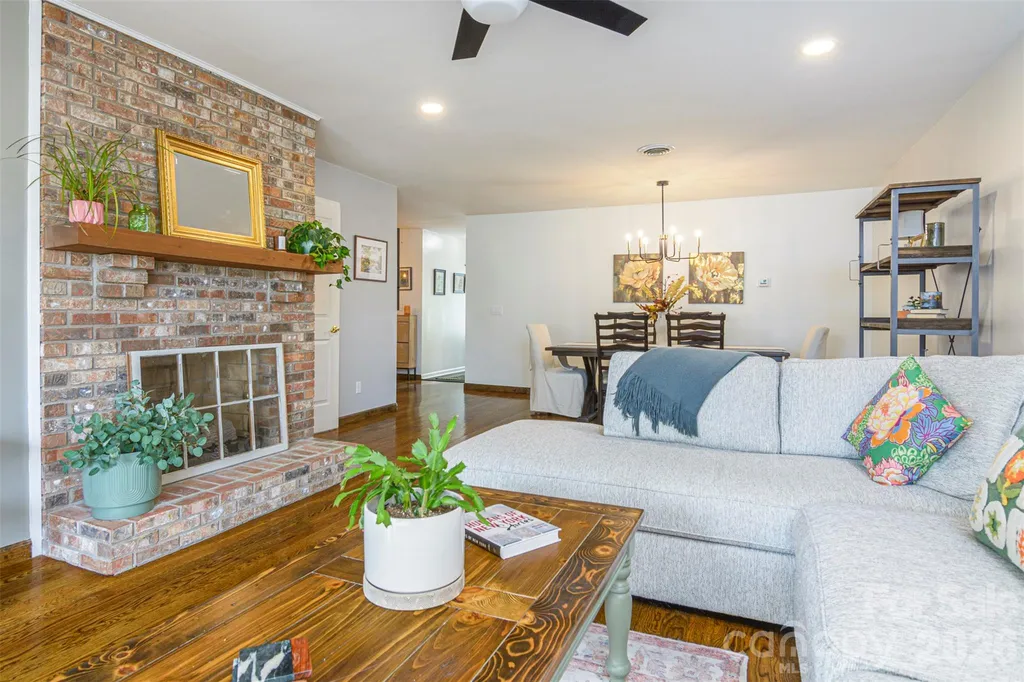 461 Britton Creek Drive Hendersonville NC 28791
