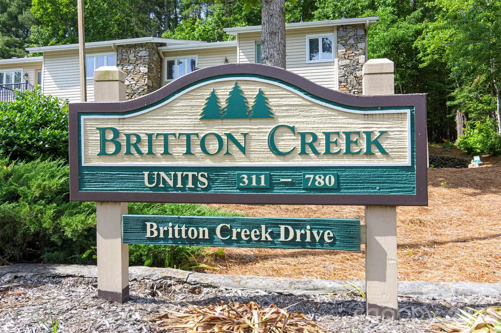 461 Britton Creek Drive Hendersonville NC 28791