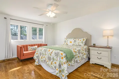 461 Britton Creek Drive Hendersonville NC 28791