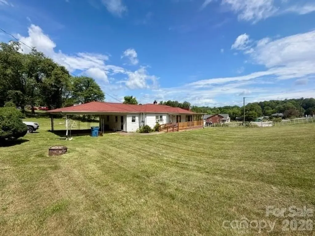 3808 Mccall Road Lenoir NC 28645