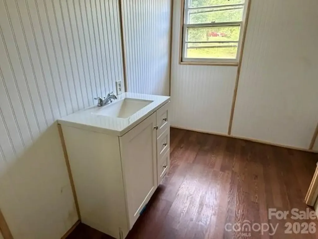 3808 Mccall Road Lenoir NC 28645