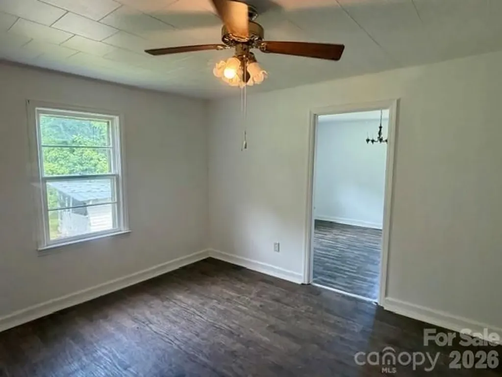 3808 Mccall Road Lenoir NC 28645