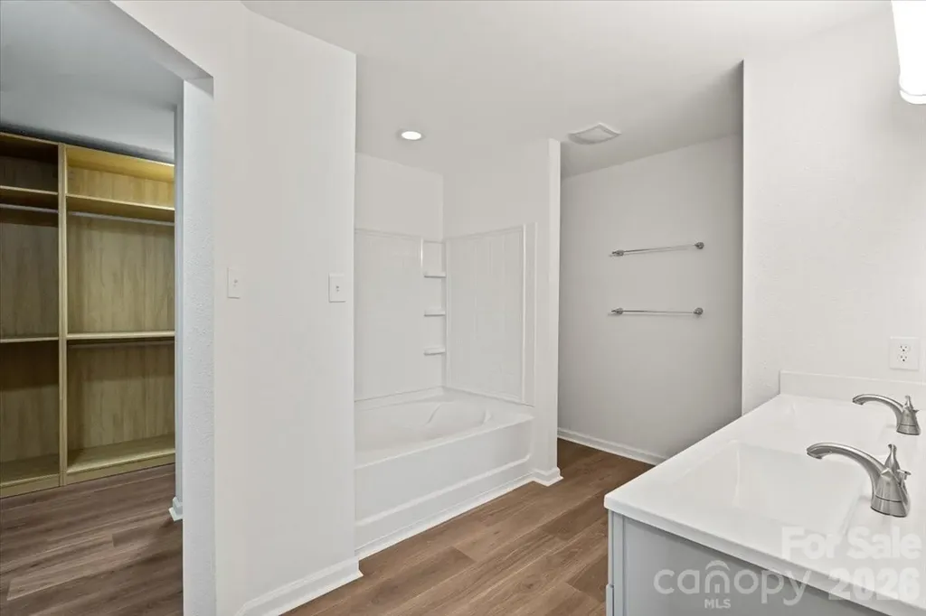 12932 Silvaire Farm Road Charlotte NC 28278